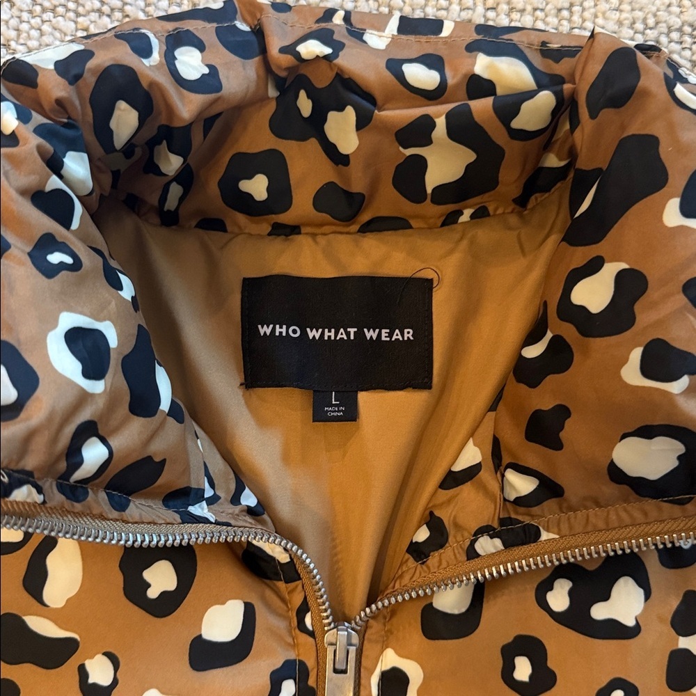 NWOT WhoWhatWear Leopard Print Puffer Jacket Size L - Picture 2 of 3